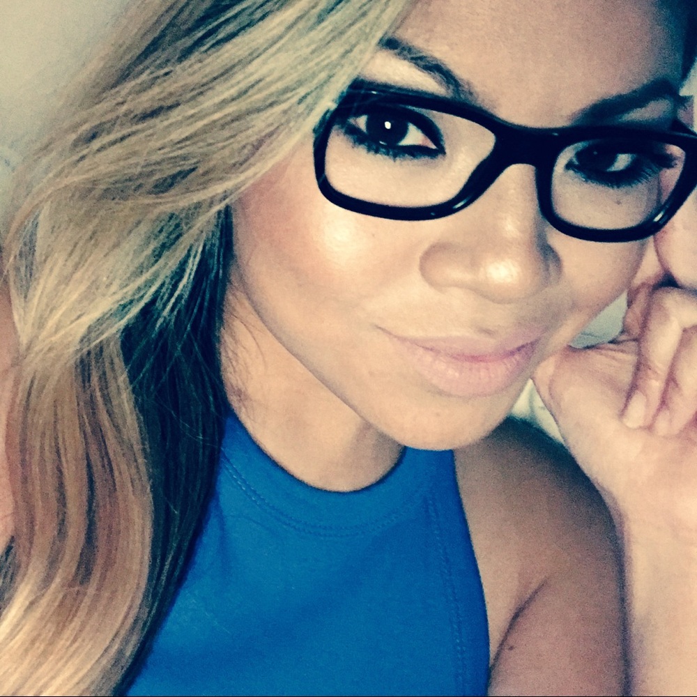 Meet your Posher, Nida